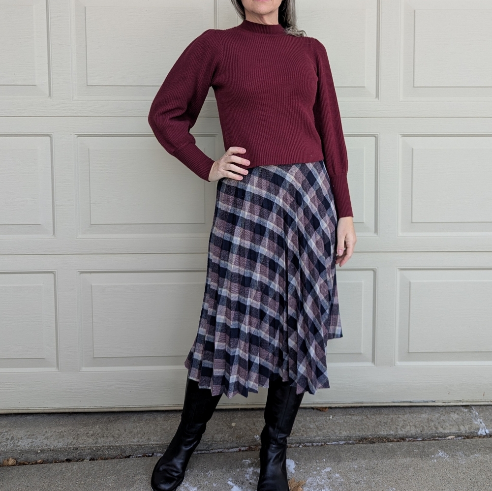 VINTAGE PLEATED plaid wool SKIRT S M
